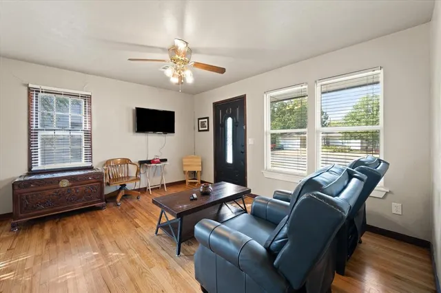 Photo 7 — 520 W 2nd Street, Edmond, OK 73003