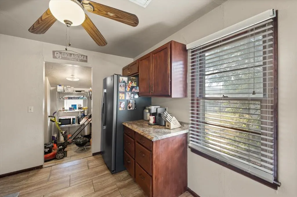 Photo 11 — 520 W 2nd Street, Edmond, OK 73003