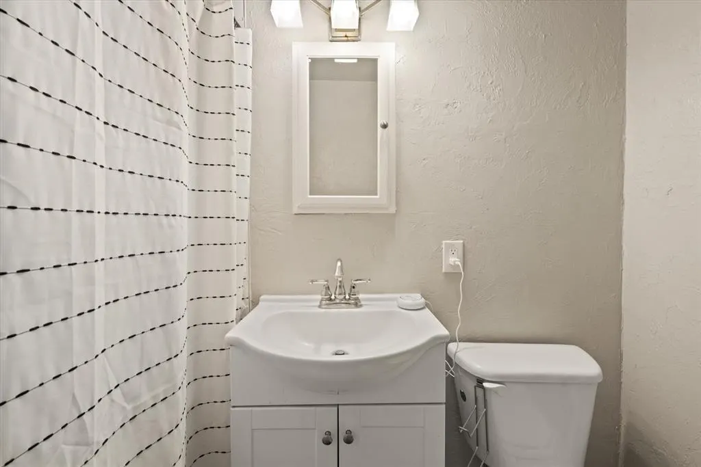 Photo 16 — 520 W 2nd Street, Edmond, OK 73003