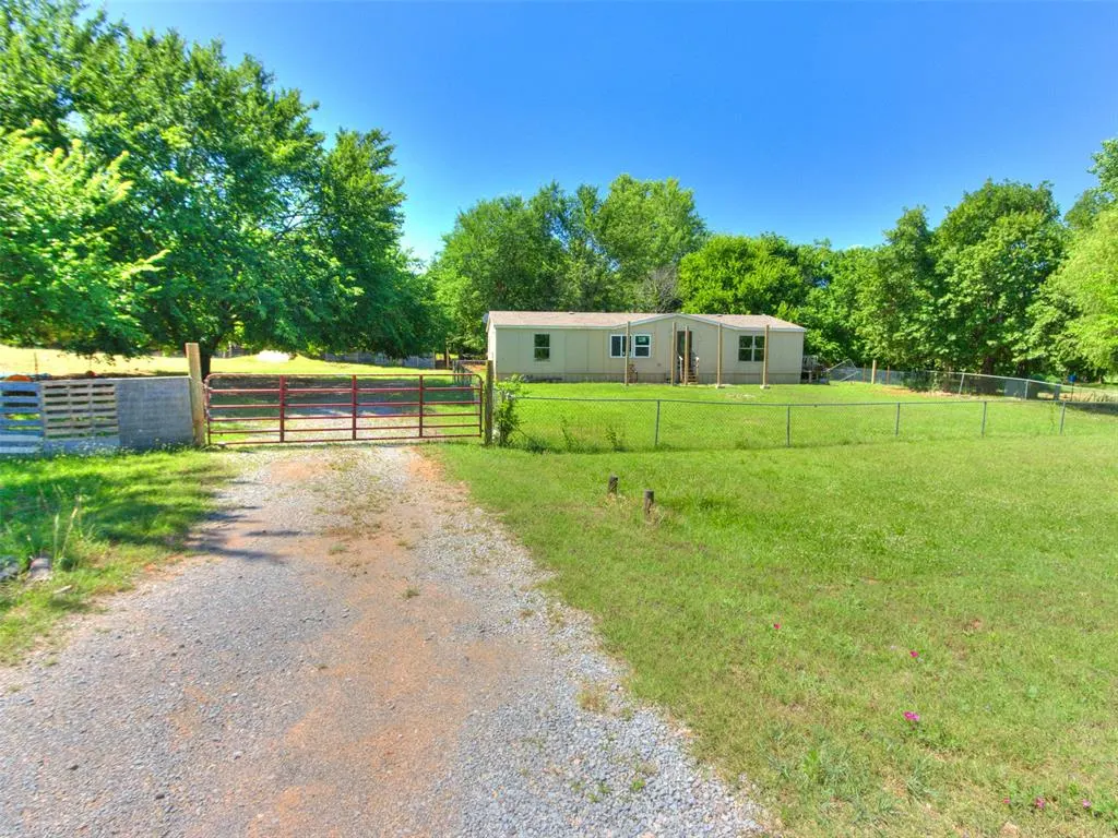 Front exterior — 1714 NW 82nd Street, Blanchard, OK 73010