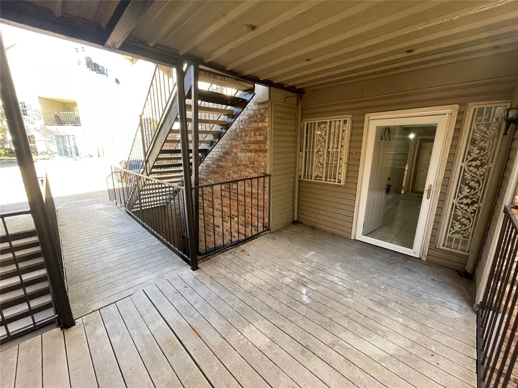 Front exterior — 6724 N Meridian Avenue B, Oklahoma City, OK 73116