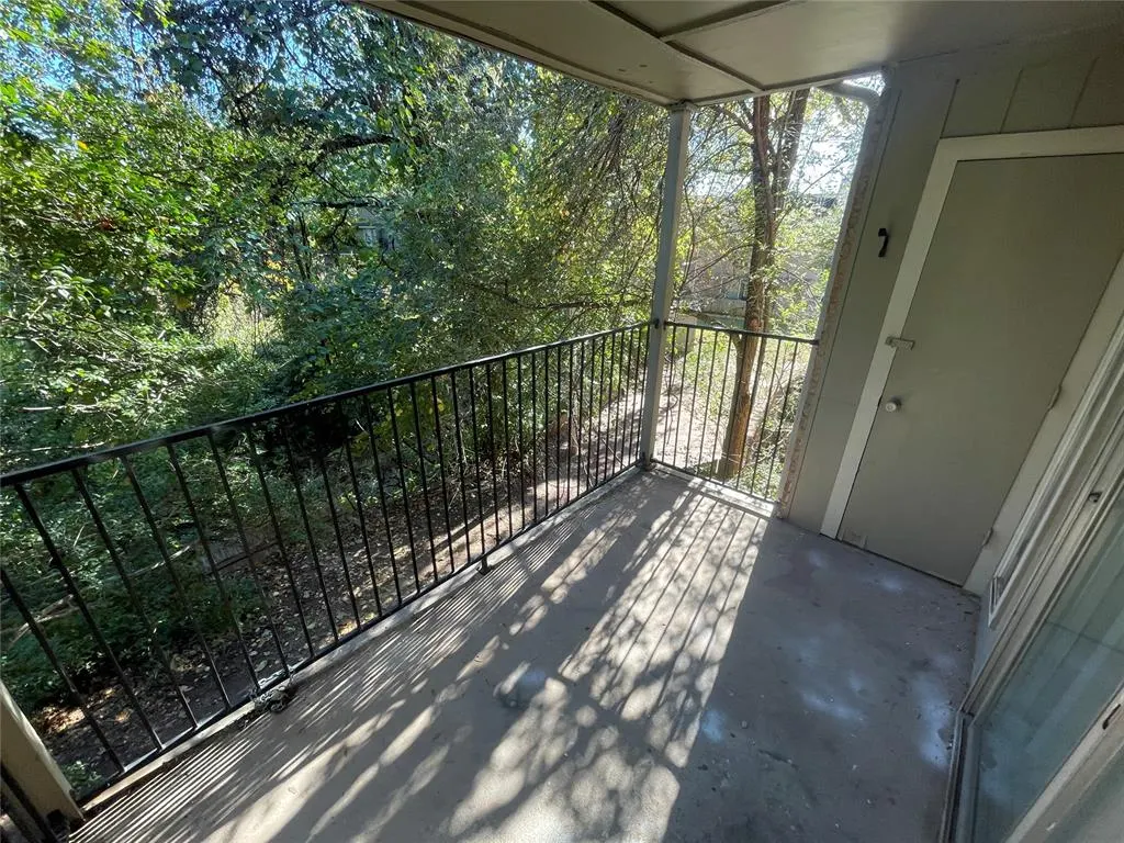 Photo 20 — 6724 N Meridian Avenue B, Oklahoma City, OK 73116