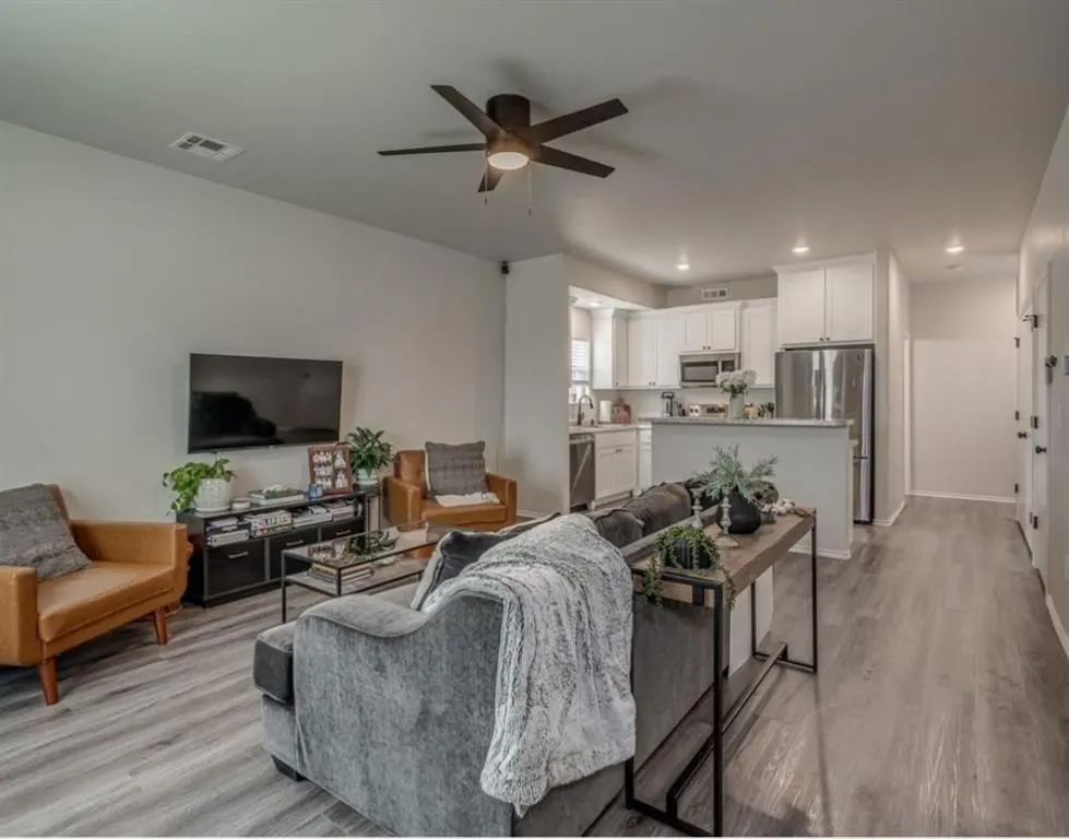 Photo 4 — 1867 Comice Drive, Newcastle, OK 73065