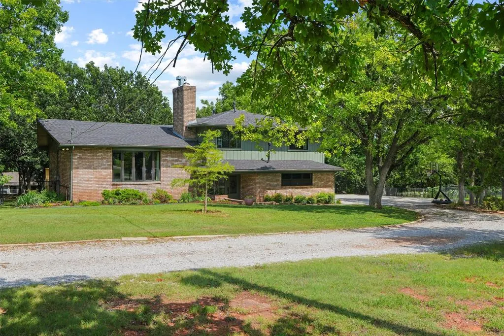 Photo 2 — 2901 NE 120th Street, Oklahoma City, OK 73131