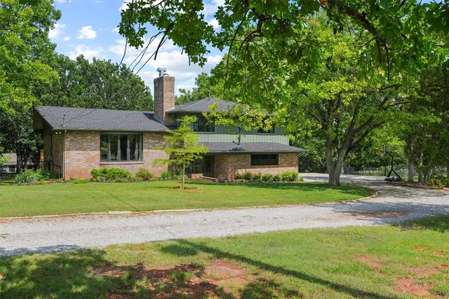 Photo 2 — 2901 NE 120th Street, Oklahoma City, OK 73131
