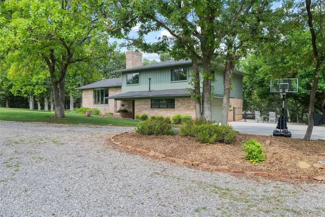 Photo 3 — 2901 NE 120th Street, Oklahoma City, OK 73131