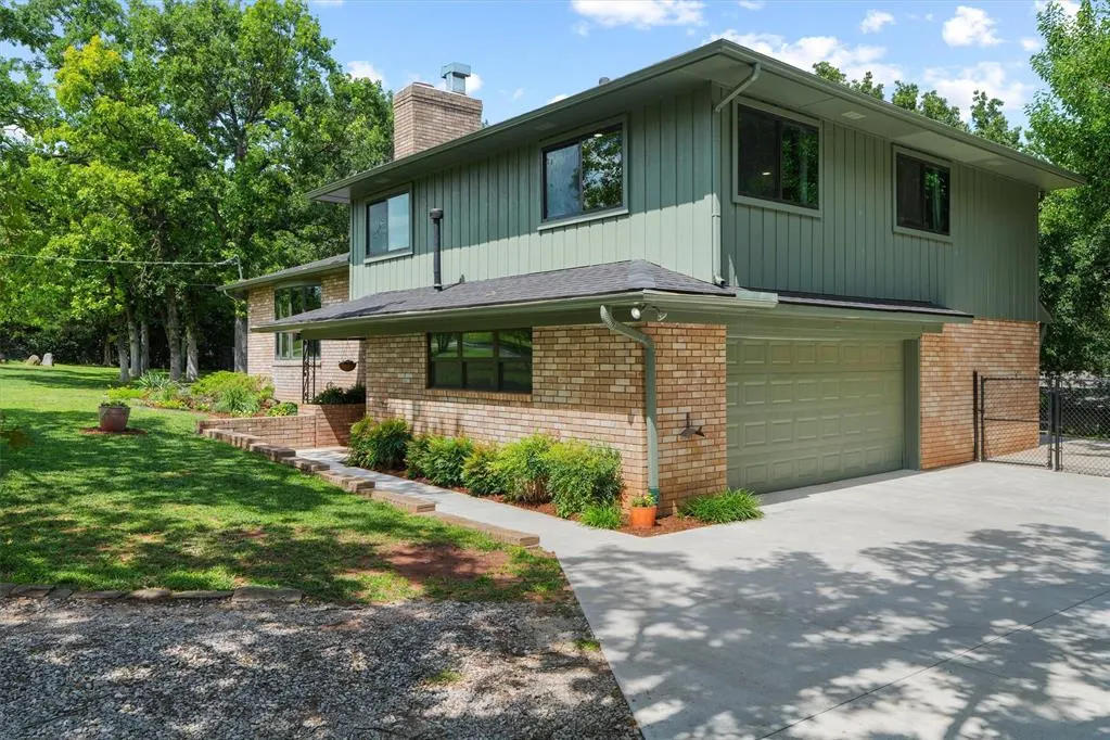 Photo 4 — 2901 NE 120th Street, Oklahoma City, OK 73131