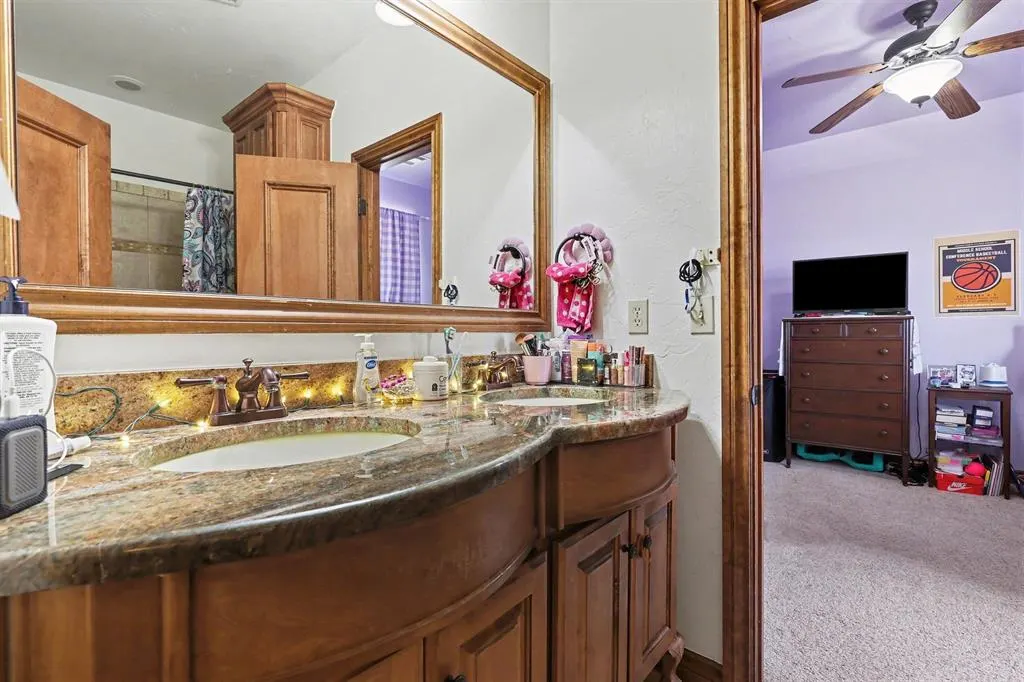 Photo 17 — 7416 NE 133rd Street, Edmond, OK 73013