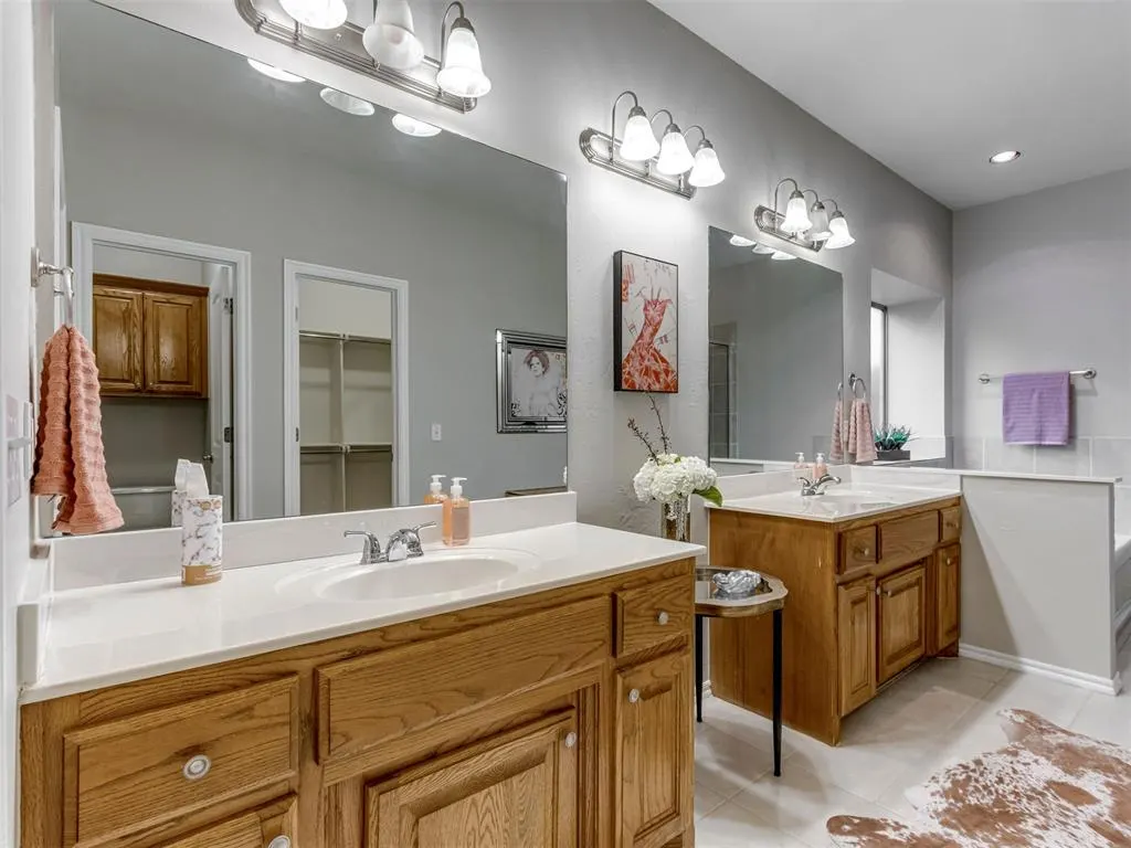 Photo 12 — 7529 NW 131st Street, Oklahoma City, OK 73142
