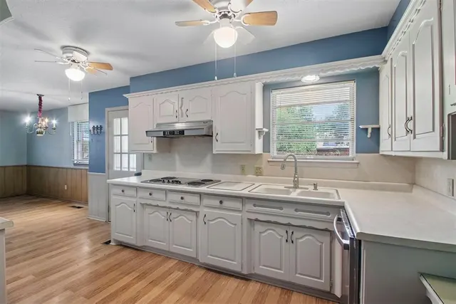 Photo 6 — 2216 Laneway Drive, Oklahoma City, OK 73159