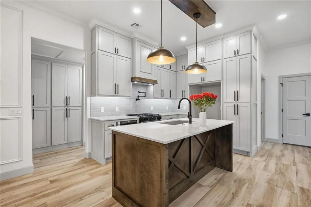 Photo 5 — 808 NW 141 Street, Edmond, OK 73013