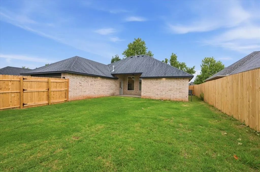 Photo 10 — 808 NW 141 Street, Edmond, OK 73013