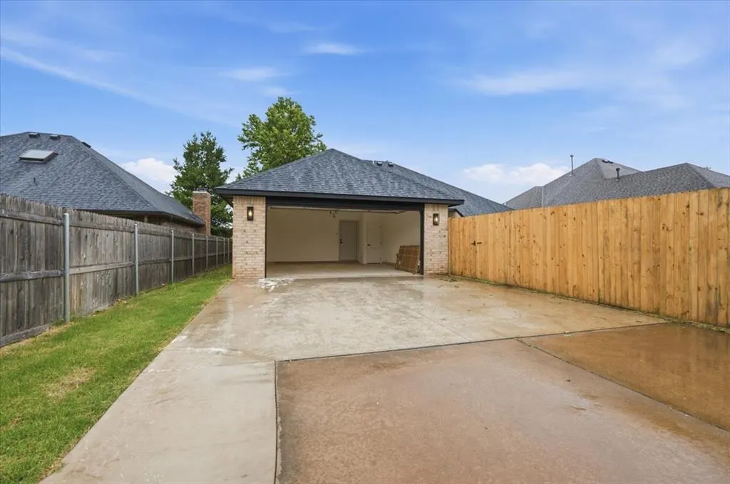 Photo 16 — 808 NW 141 Street, Edmond, OK 73013
