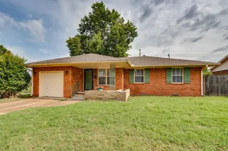 Sold home at 3917 NW 57th Street