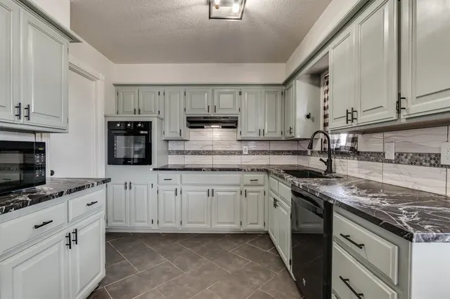 Photo 3 — 3917 NW 57th Street, Oklahoma City, OK 73112