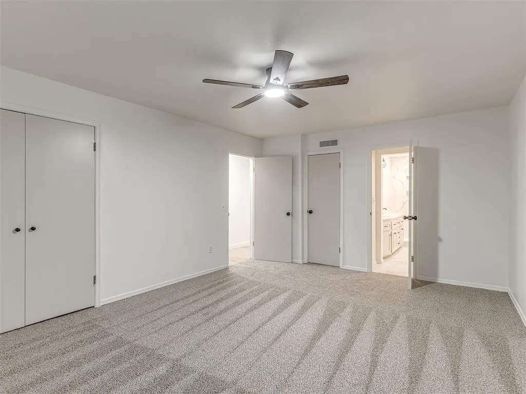 Photo 19 — 824 N Main Street, Blanchard, OK 73010