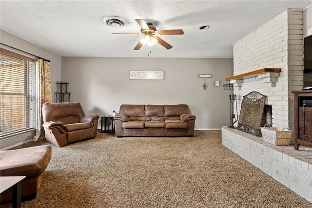 Photo 8 — 1631 Deputy Drive, Clinton, OK 73601