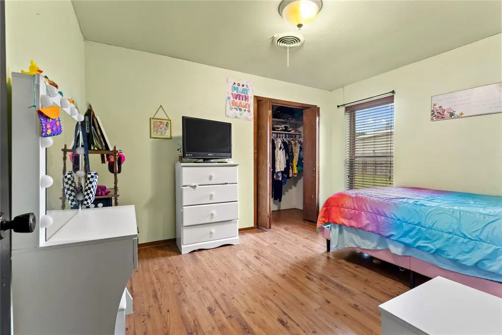Photo 19 — 1631 Deputy Drive, Clinton, OK 73601