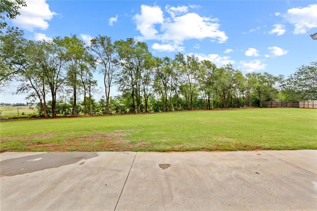 Photo 25 — 1631 Deputy Drive, Clinton, OK 73601
