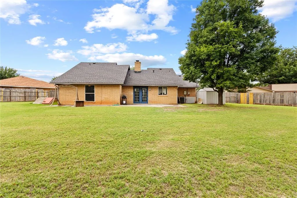 Photo 26 — 1631 Deputy Drive, Clinton, OK 73601