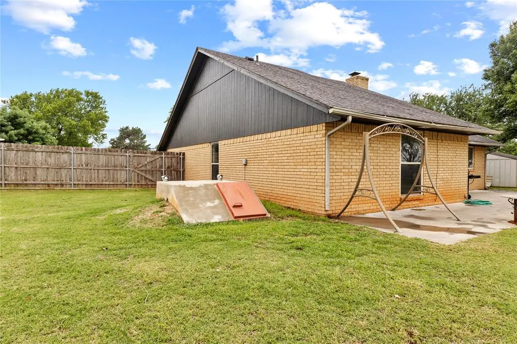 Photo 28 — 1631 Deputy Drive, Clinton, OK 73601