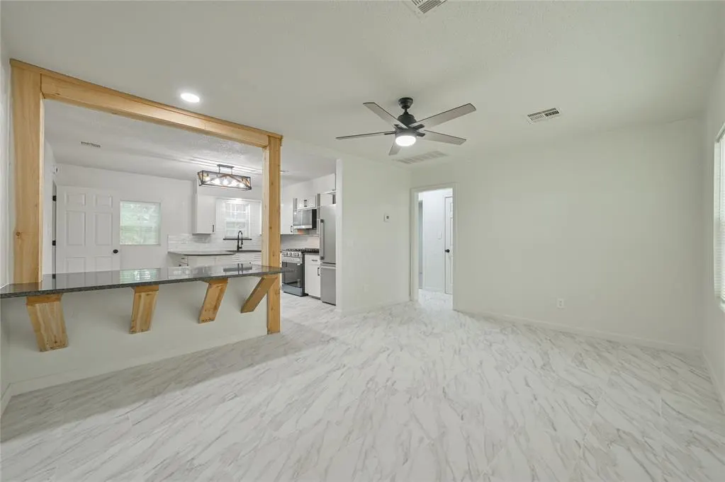Photo 5 — 4113 SE 27th Street, Del City, OK 73115