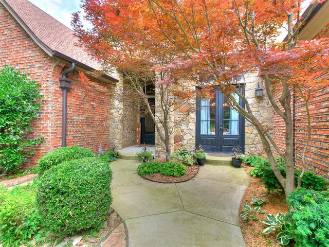 Photo 3 — 1108 Iron Bridge Court, Edmond, OK 73034