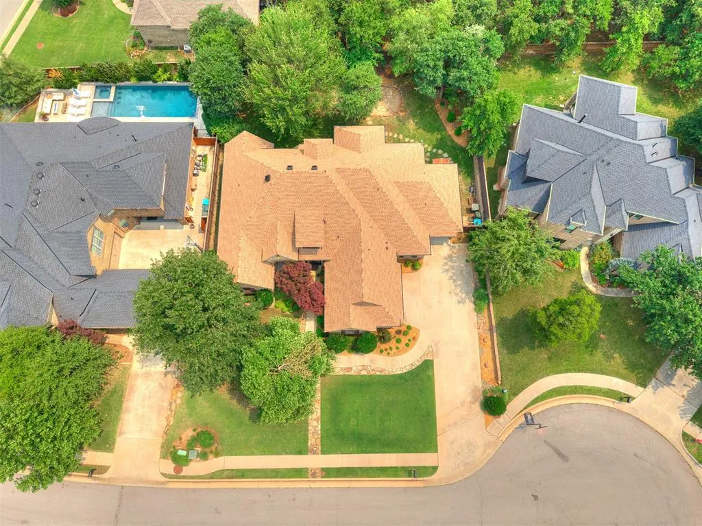 Photo 5 — 1108 Iron Bridge Court, Edmond, OK 73034