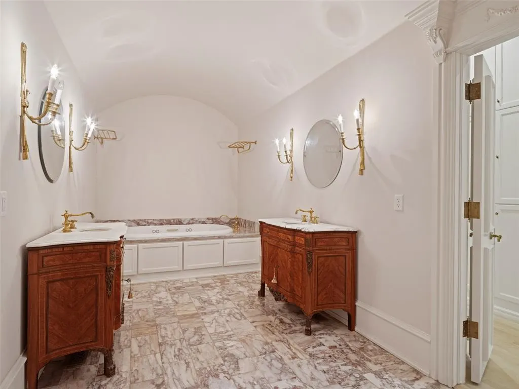 Photo 27 — 5709 Mistletoe Court, Oklahoma City, OK 73142