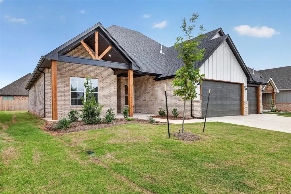 Photo 2 — 10404 SW 49th Street, Mustang, OK 73064
