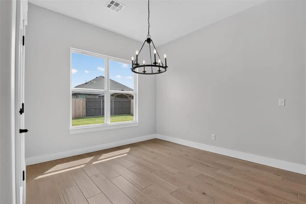 Photo 14 — 10404 SW 49th Street, Mustang, OK 73064