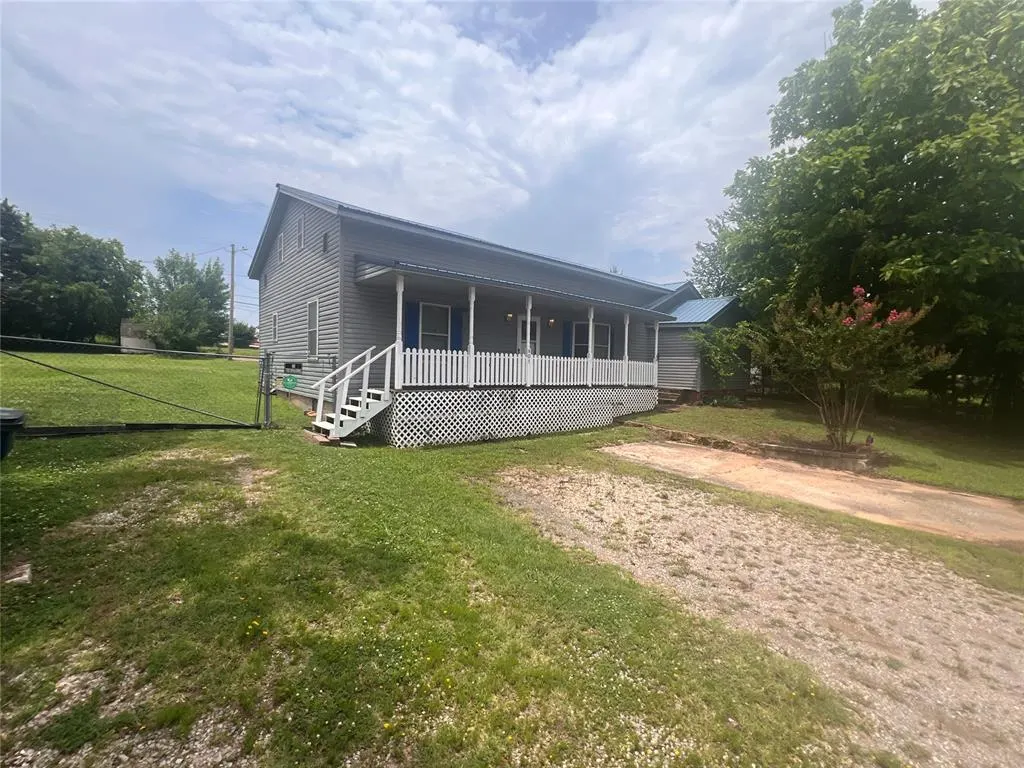 Photo 4 — 801 N 2nd Street, Seminole, OK 74868