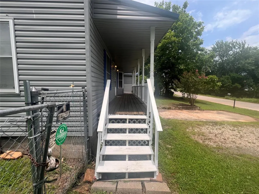 Photo 5 — 801 N 2nd Street, Seminole, OK 74868