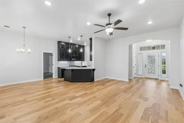 Photo 3 — 612 Firefork Avenue, Yukon, OK 73099