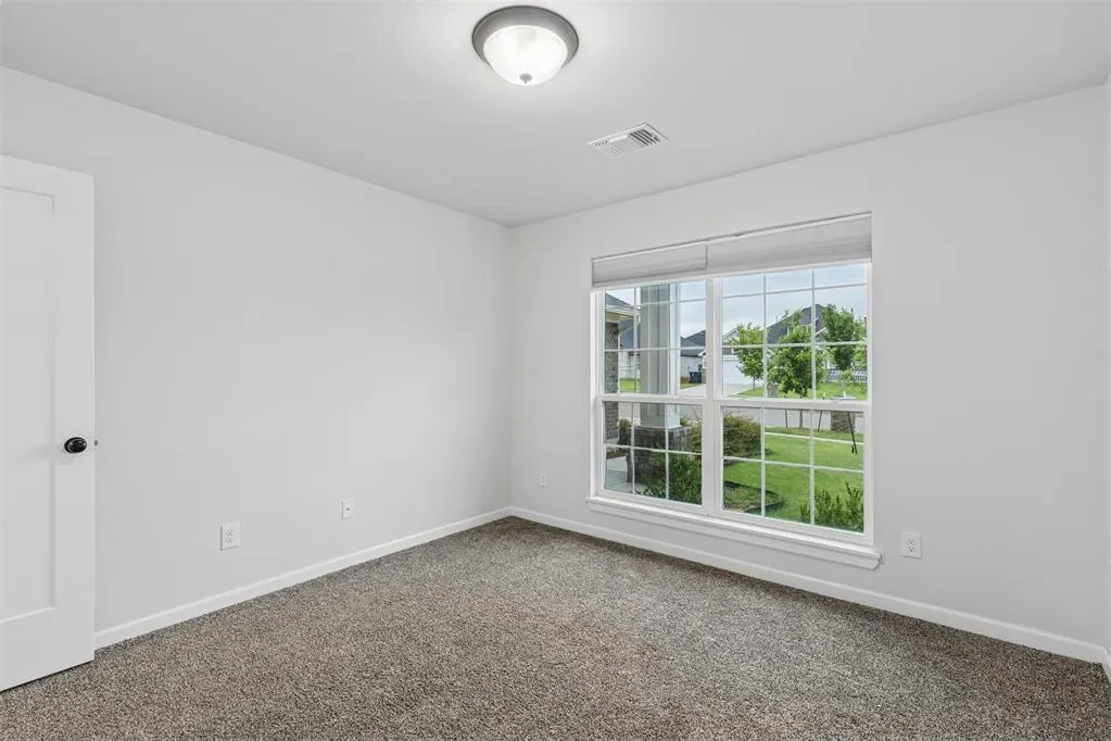 Photo 8 — 612 Firefork Avenue, Yukon, OK 73099