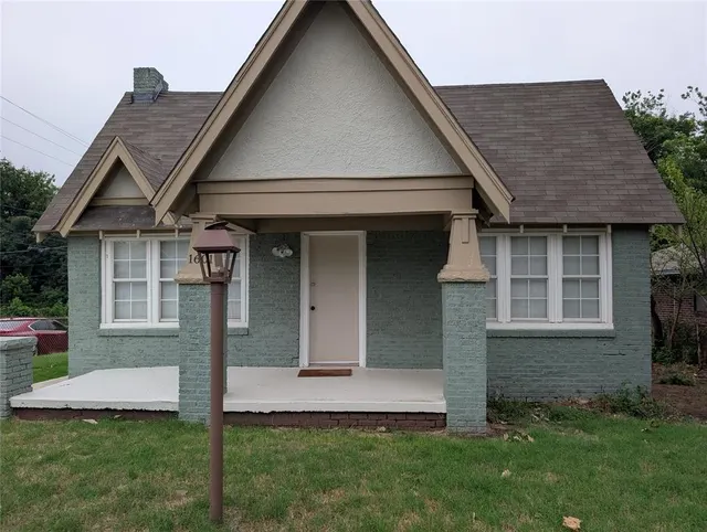 Photo 2 — 1601 NE 18th Street, Oklahoma City, OK 73111