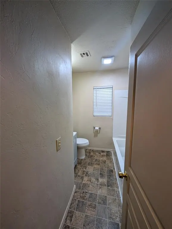Photo 17 — 1601 NE 18th Street, Oklahoma City, OK 73111