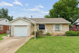 Sold home at 417 E Northrup Drive