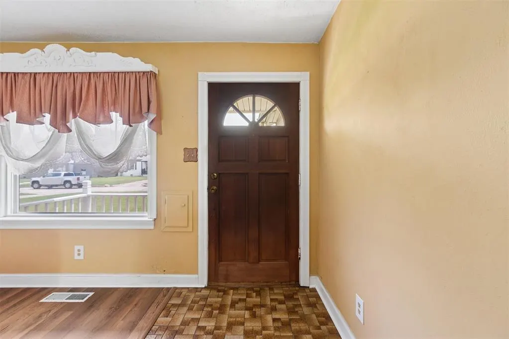 Photo 3 — 417 E Northrup Drive, Oklahoma City, OK 73110