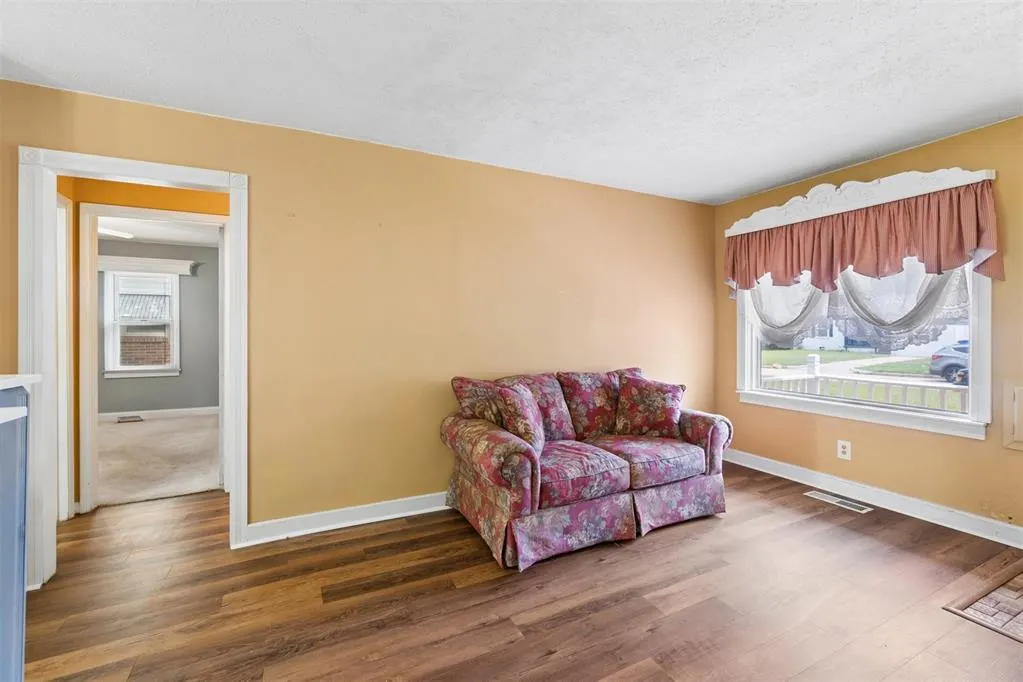 Photo 8 — 417 E Northrup Drive, Oklahoma City, OK 73110