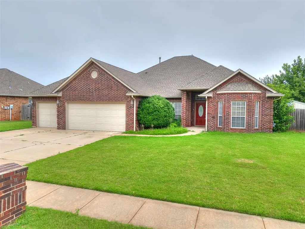 Photo 4 — 2321 SW 94th Street, Oklahoma City, OK 73159