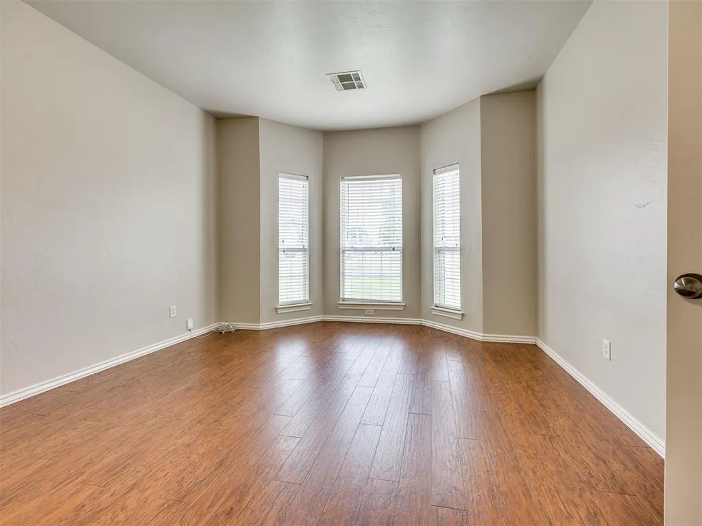 Photo 13 — 2321 SW 94th Street, Oklahoma City, OK 73159