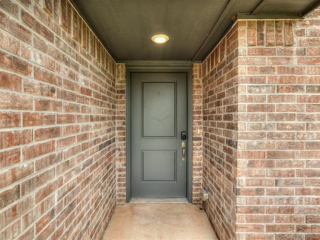 Photo 3 — 2200 Arcady Avenue, Norman, OK 73026