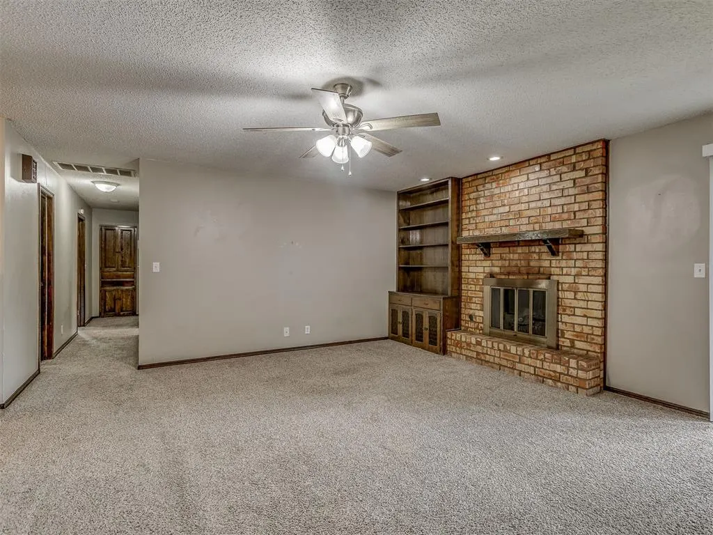 Photo 6 — 149 Orchard Drive, Chickasha, OK 73018
