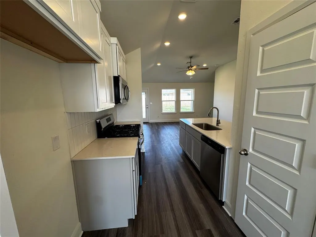 Photo 4 — 9200 Sweetwater Boulevard, Oklahoma City, OK 73160