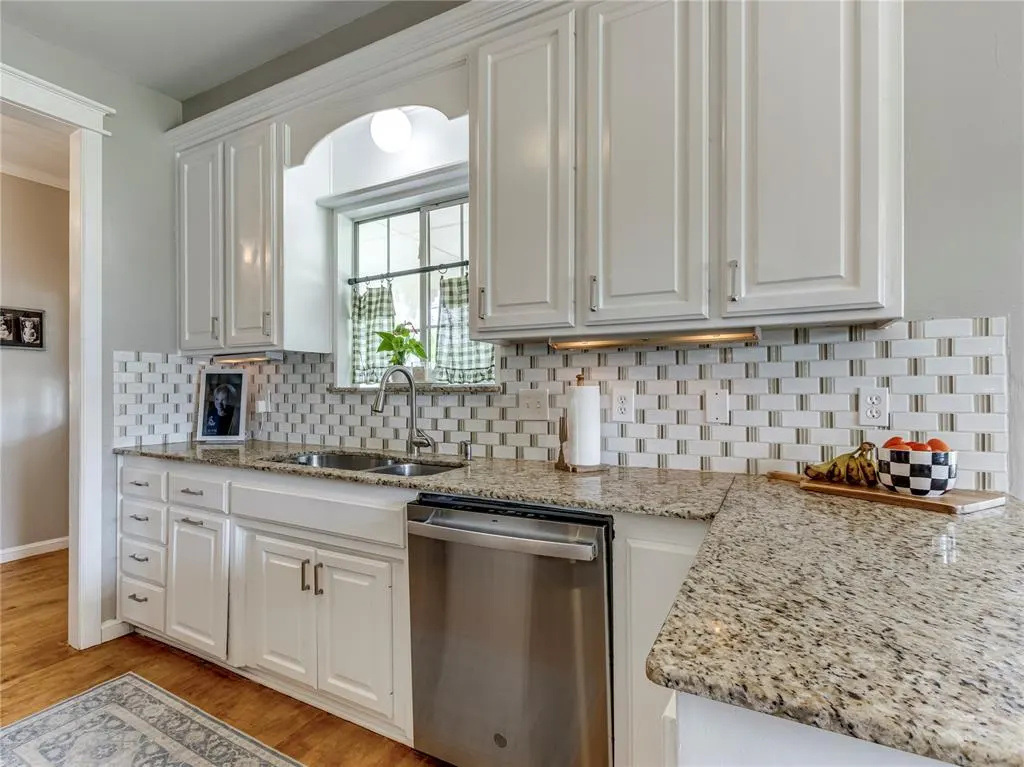 Photo 13 — 7001 NW 42nd Street, Bethany, OK 73008
