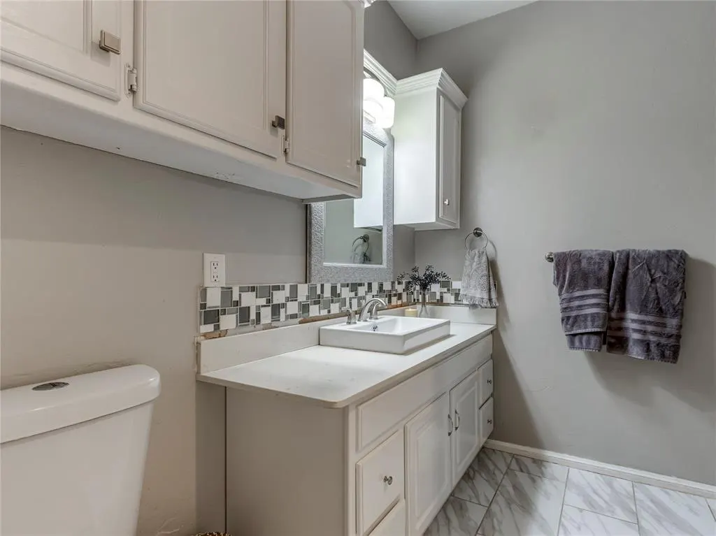 Photo 18 — 7001 NW 42nd Street, Bethany, OK 73008