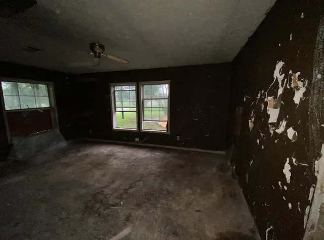Photo 8 — 307 N Massingale Drive, Cordell, OK 73632