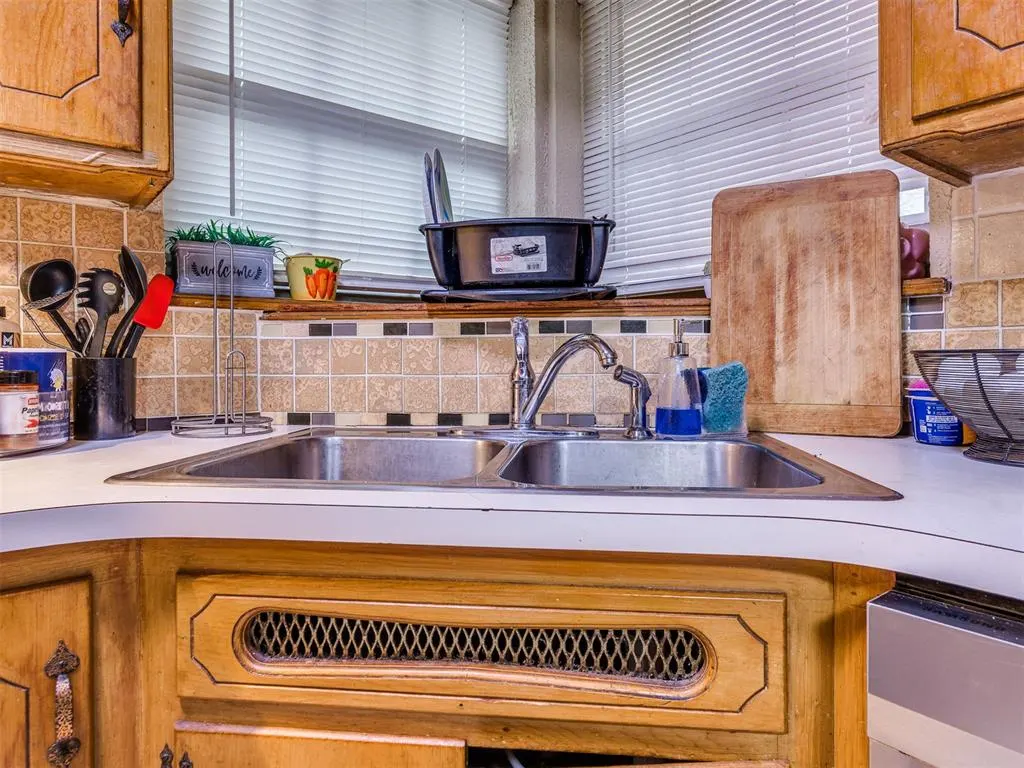 Photo 9 — 4440 NW 11th Street, Oklahoma City, OK 73107