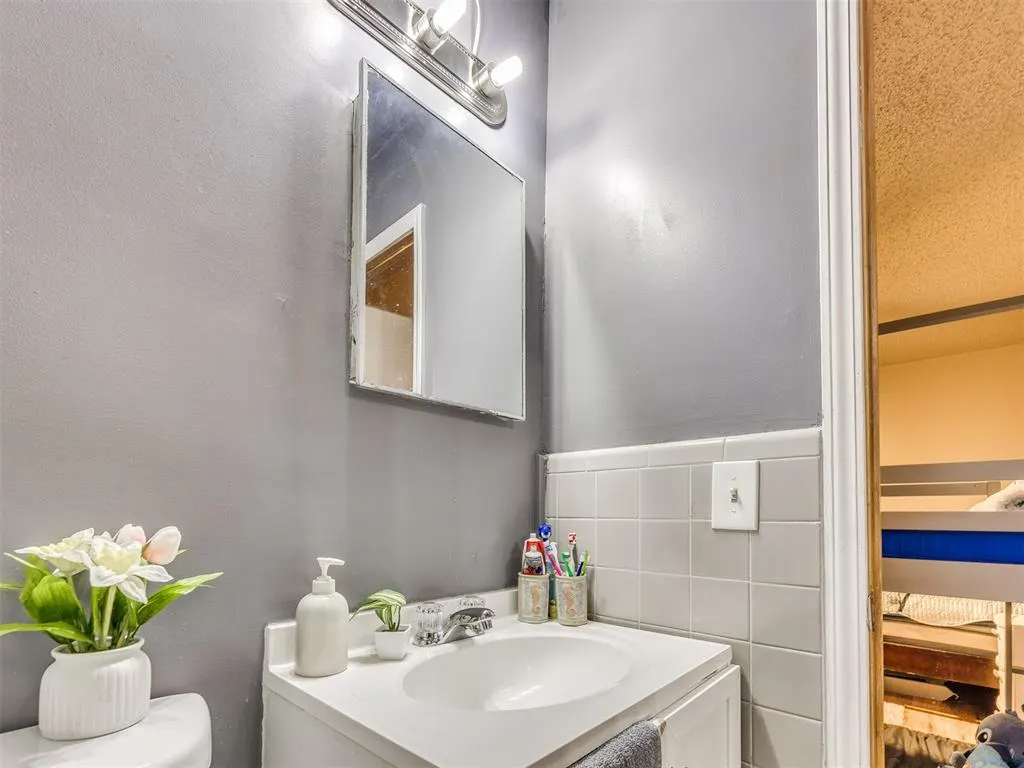 Photo 18 — 4440 NW 11th Street, Oklahoma City, OK 73107